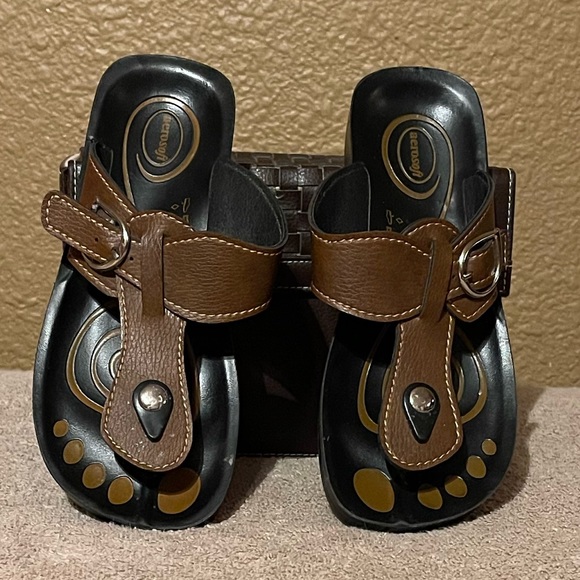 Aerosoft Shoes - Aerosoft Woman’s Sandal 38